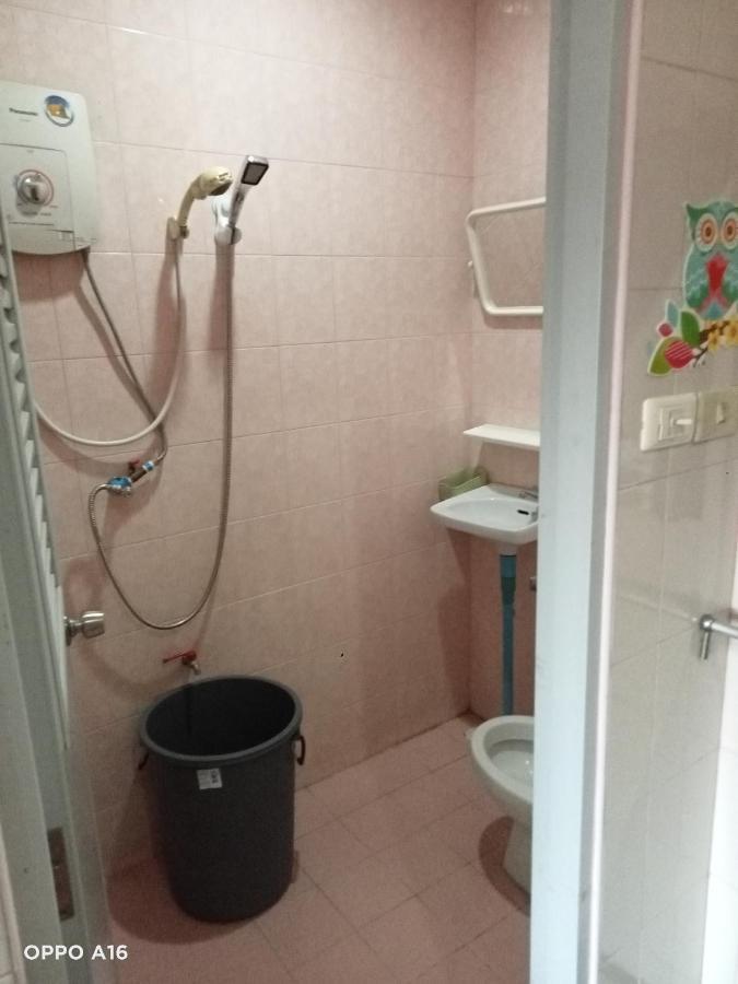 Np Guesthouse Трат Экстерьер фото