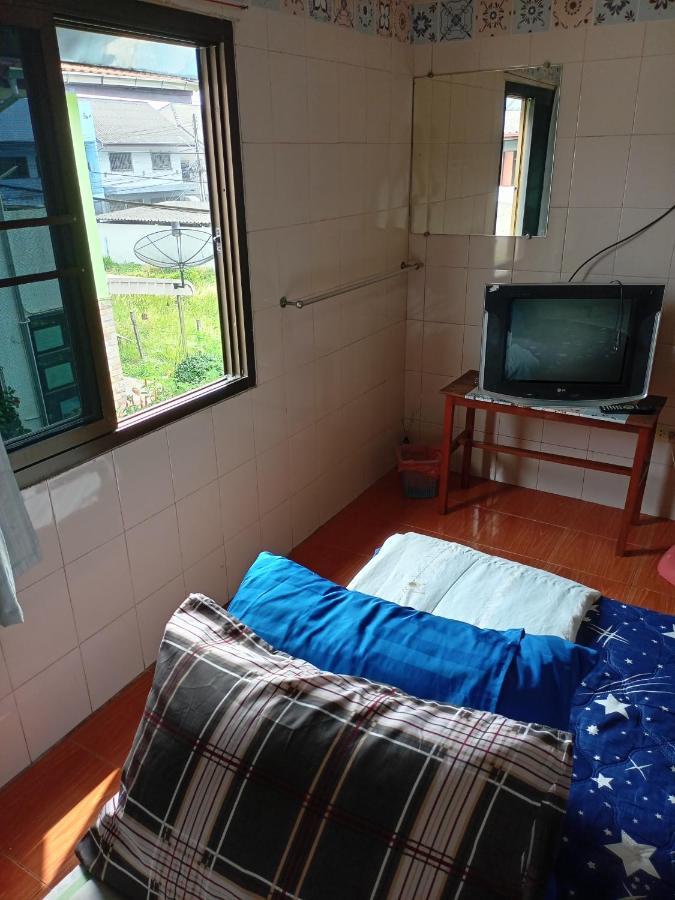 Np Guesthouse Трат Экстерьер фото