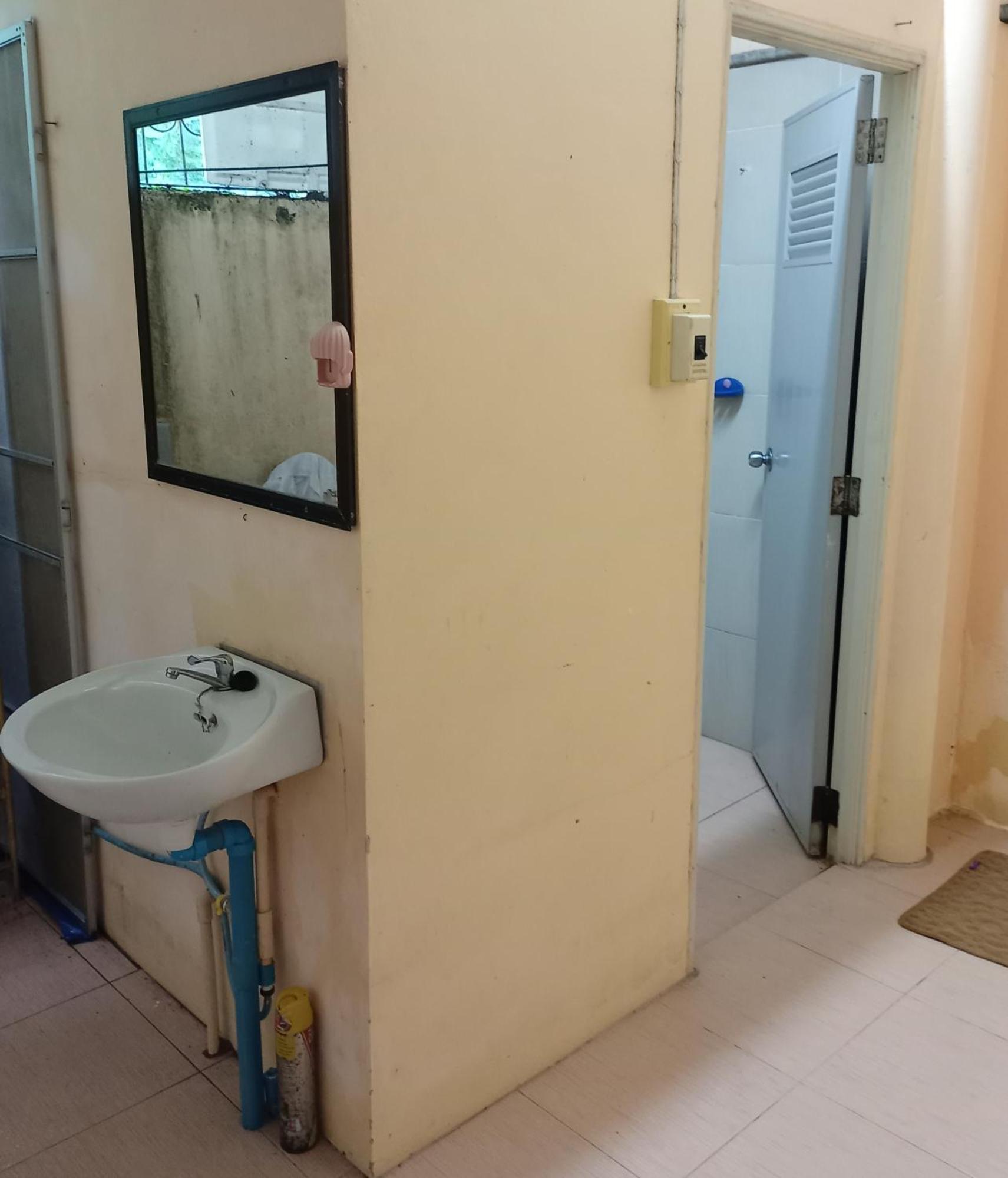 Np Guesthouse Трат Экстерьер фото